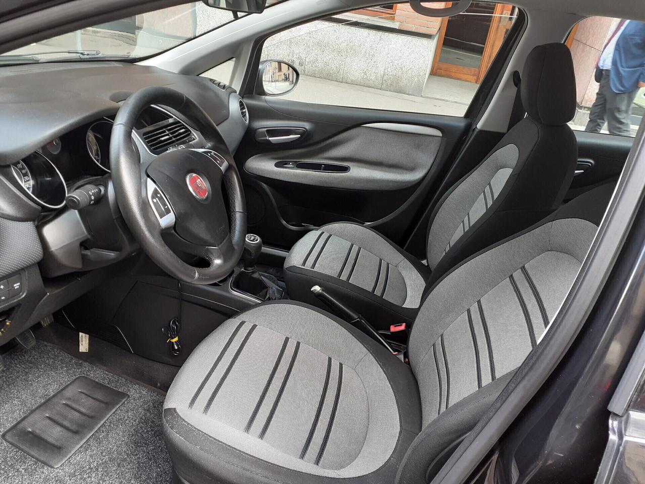 Fiat Punto Evo - APERTI AD AGOSTO