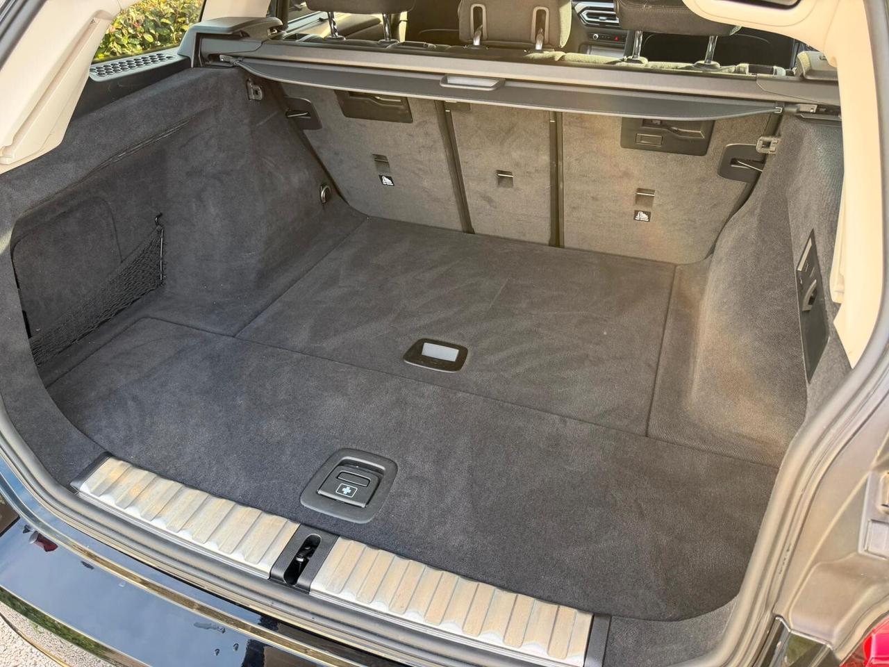 Bmw 318d Touring Automatico 2023 39000KM FULL OPTIONAL