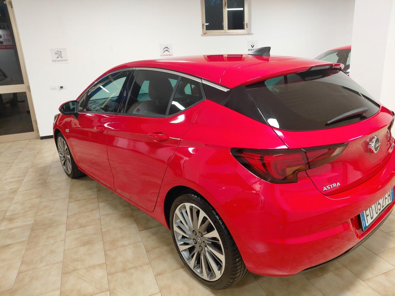 OPEL ASTRA ANNO 2016 DS 1.6 ADATTA NEOPATENTATI KM 155 mila