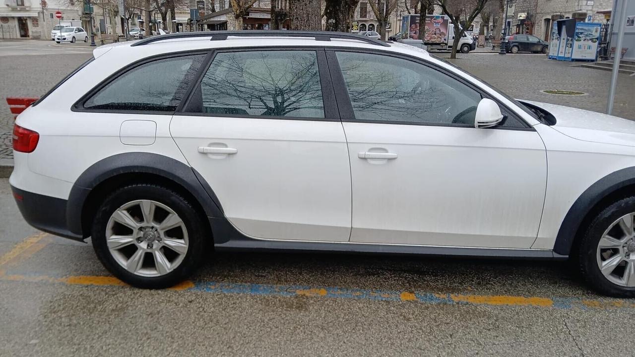 Audi A4 allroad 2.0 TDI 177 CV Advanced Tetto Navi