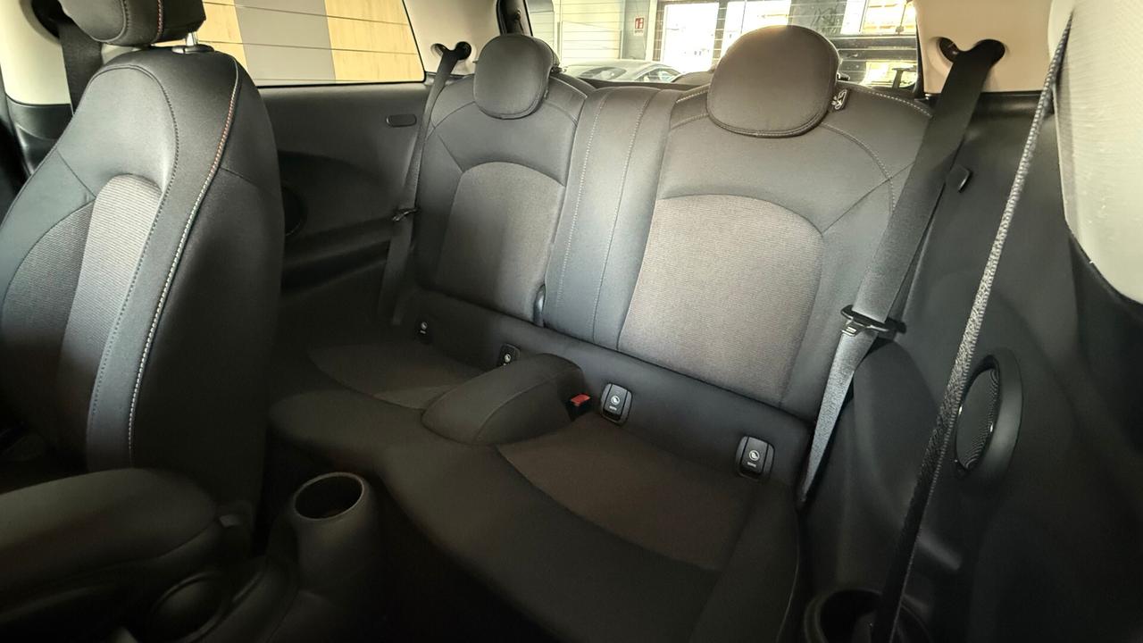 MINI ONE D NEOPATENTATI