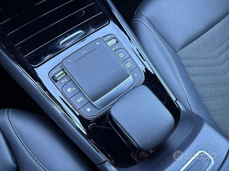 Mercedes-Benz GLA GLA-H247 2020 - 180 d Sport...