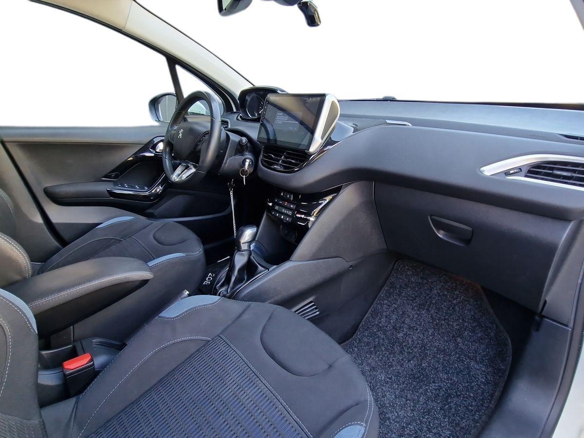 PEUGEOT 208 1.4 B/GPL ALLURE