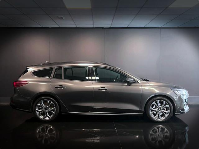 FORD Focus 1.0 EcoBoost Hybrid 125 CV SW ST-Line Design