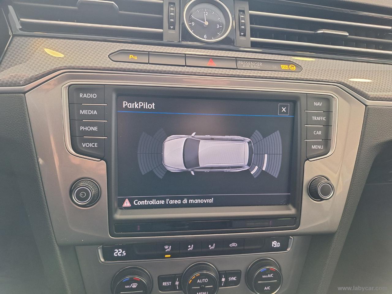 VOLKSWAGEN Passat Bus. Alltr 2.0TDI190 4MOT DSG Ex.