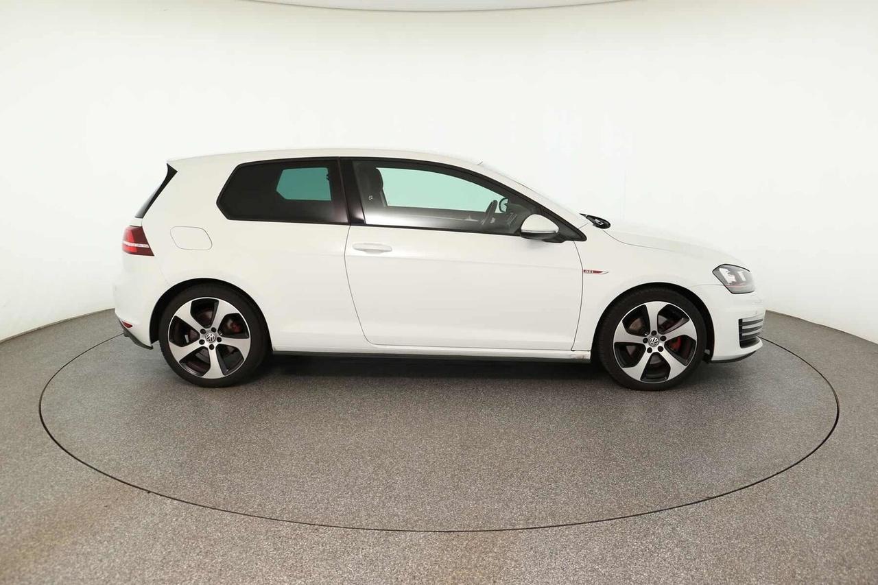 Volkswagen Golf GTI 2.0 TSI 3p. 220CV BlueMotion Technology
