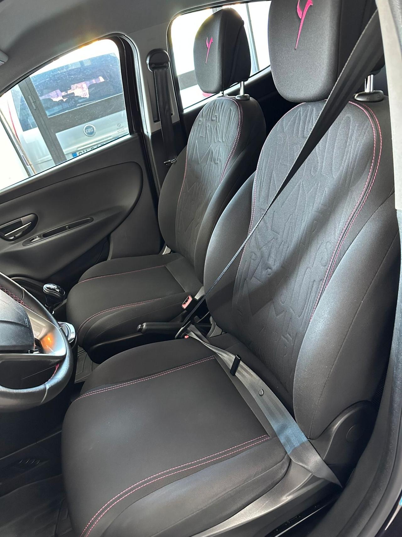 Lancia Ypsilon 1.3 MJT 16V 95 CV 5 porte S&S Elefantino