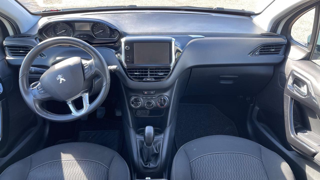 Peugeot 208 PureTech 82 5 porte Allure