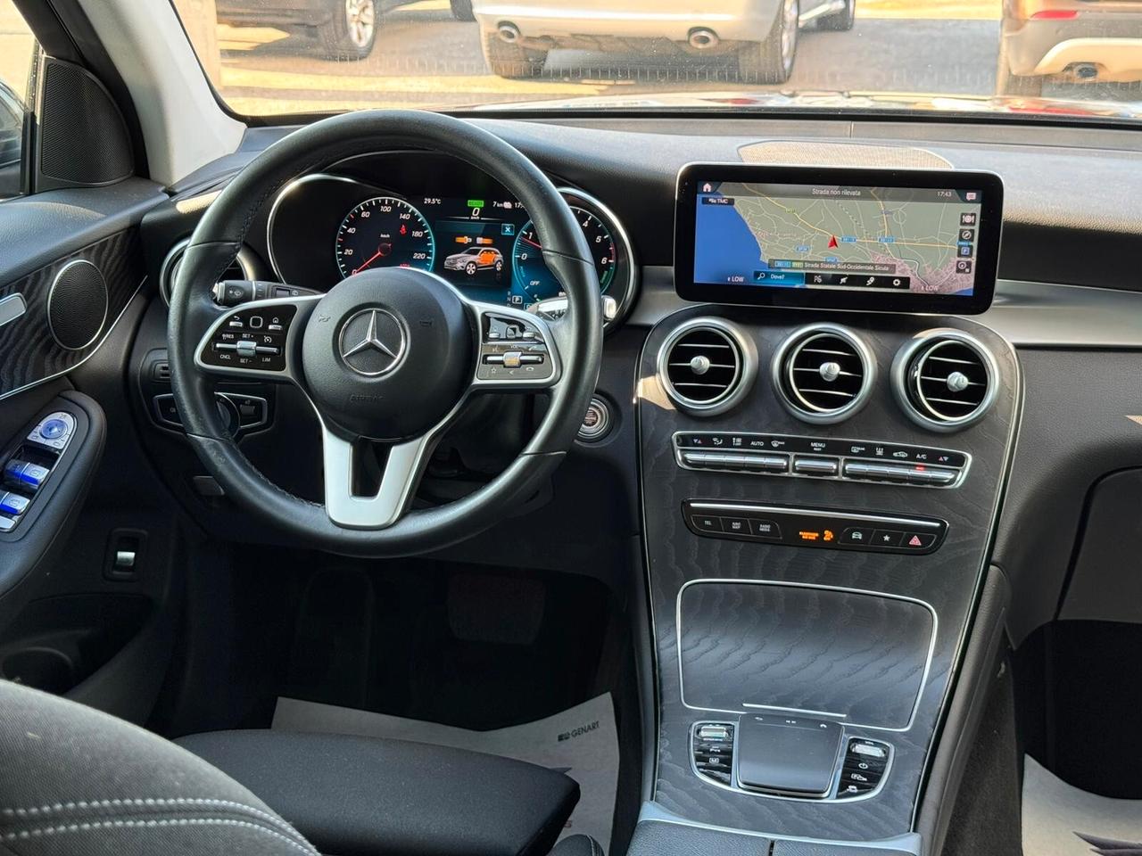 Mercedes-benz GLC 300 de 4Matic Plug-in hybrid Business