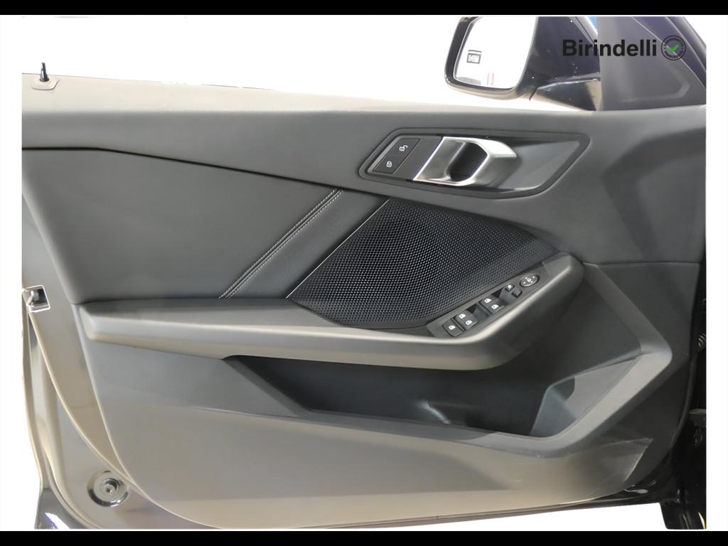 BMW Serie 1 (F40) - 116d 5p. Msport Exterior