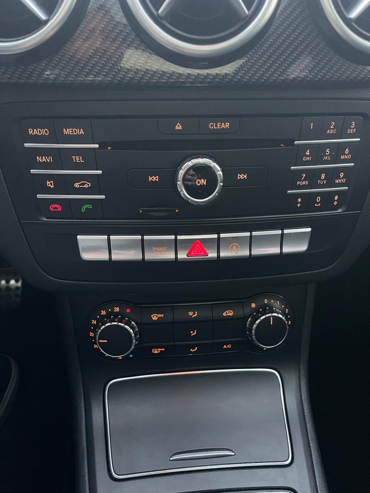 Mercedes Benz Classe B180d W246 Premium AMG 1.5 CDI 110cv