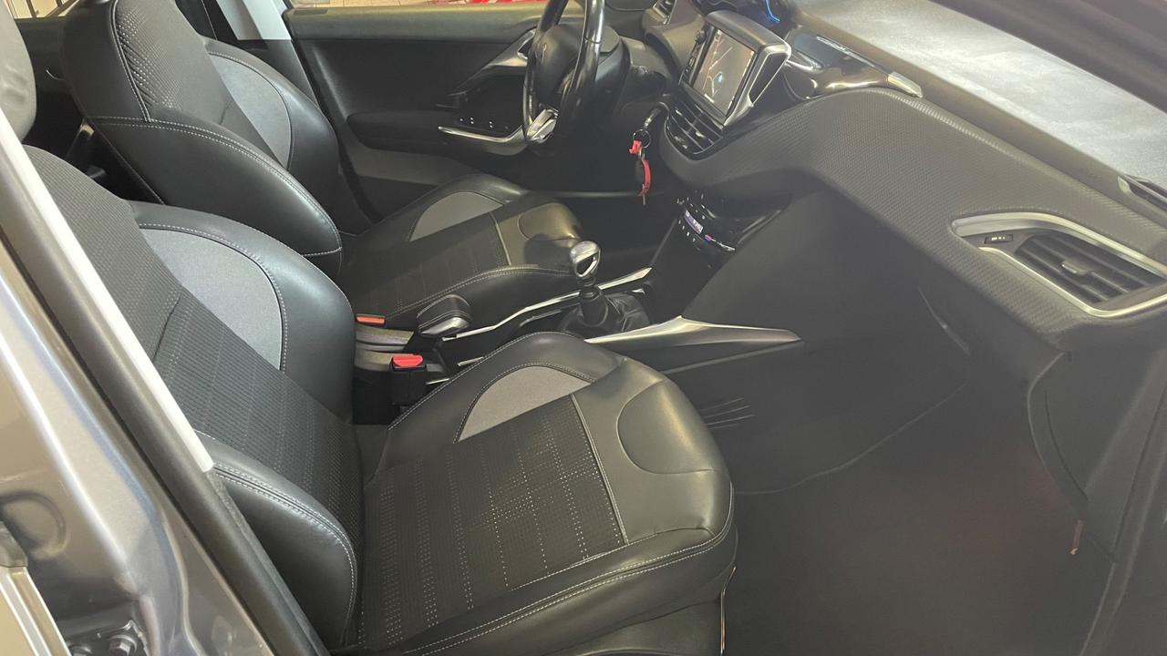 Peugeot 2008 1.6 e-HDi 115 CV Stop&Start Allure