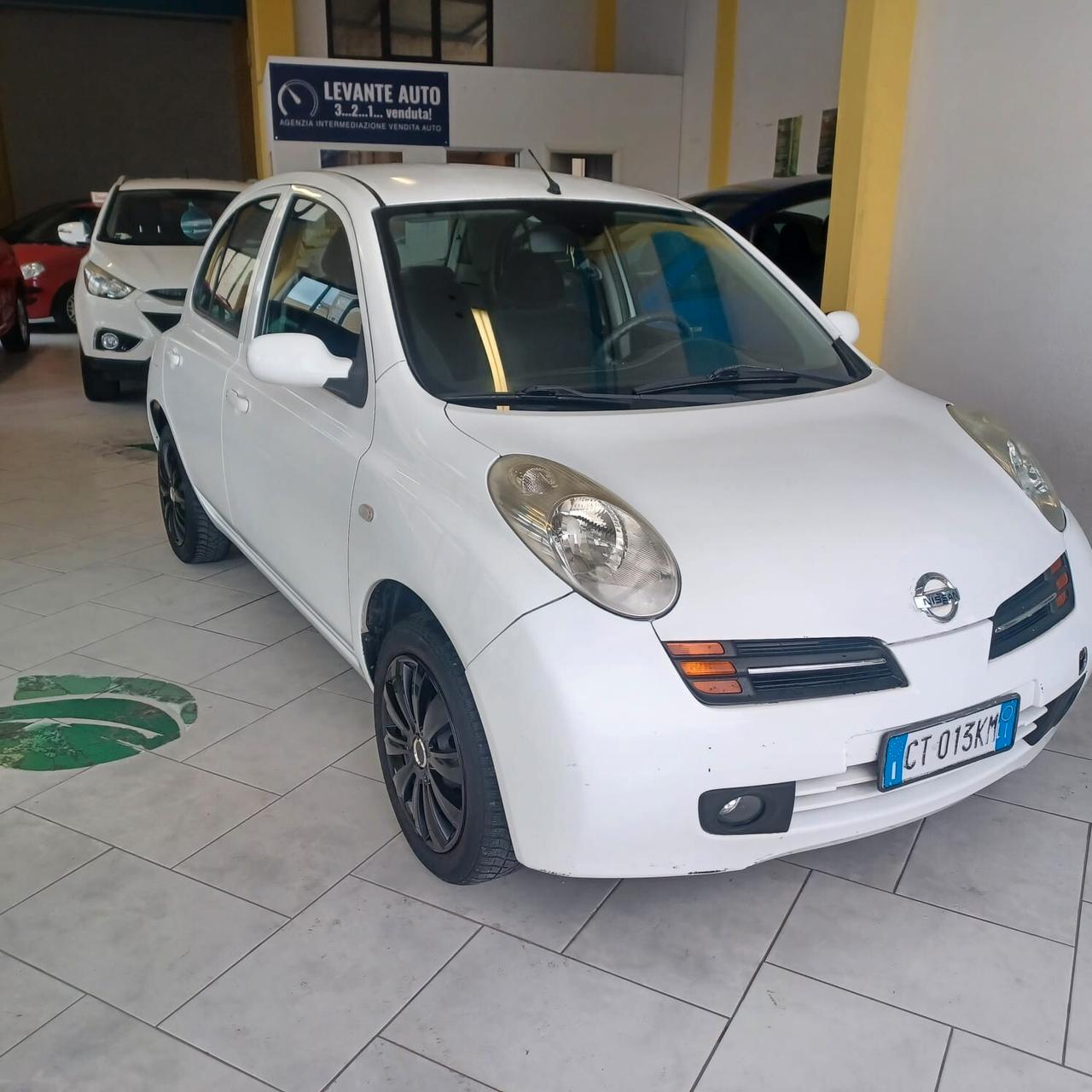141.708KM MICRA 1.2 BEN CONSERVATA OK NEOPATENTATI