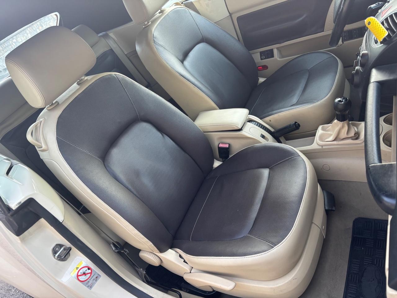 Volkswagen New Beetle 1.6 Cabrio