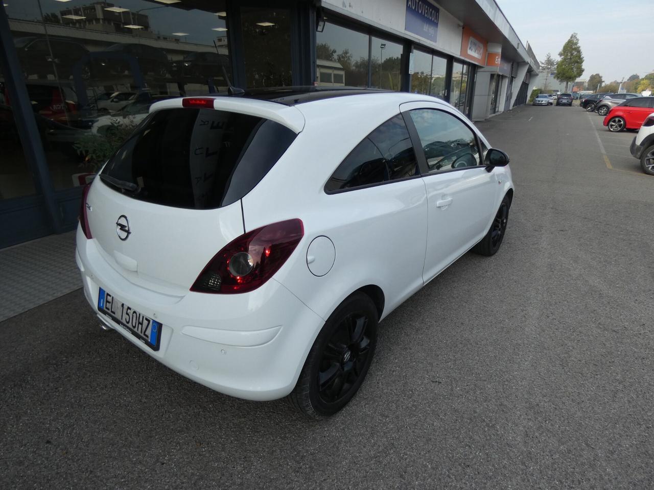 OPEL Corsa 4ª serie Corsa 1.2 3 porte b-color