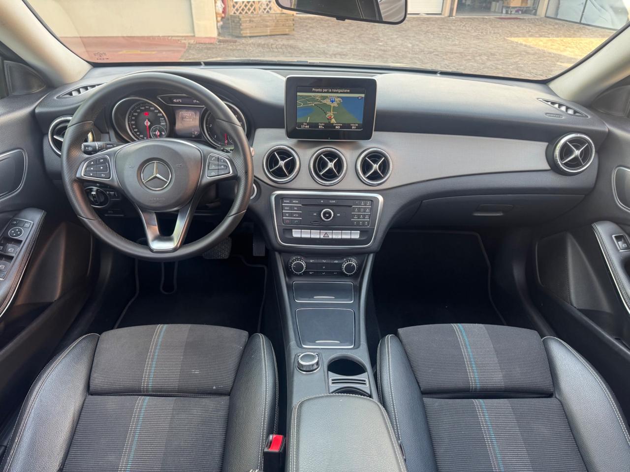 Mercedes-benz CLA 200 4 Matic Sport