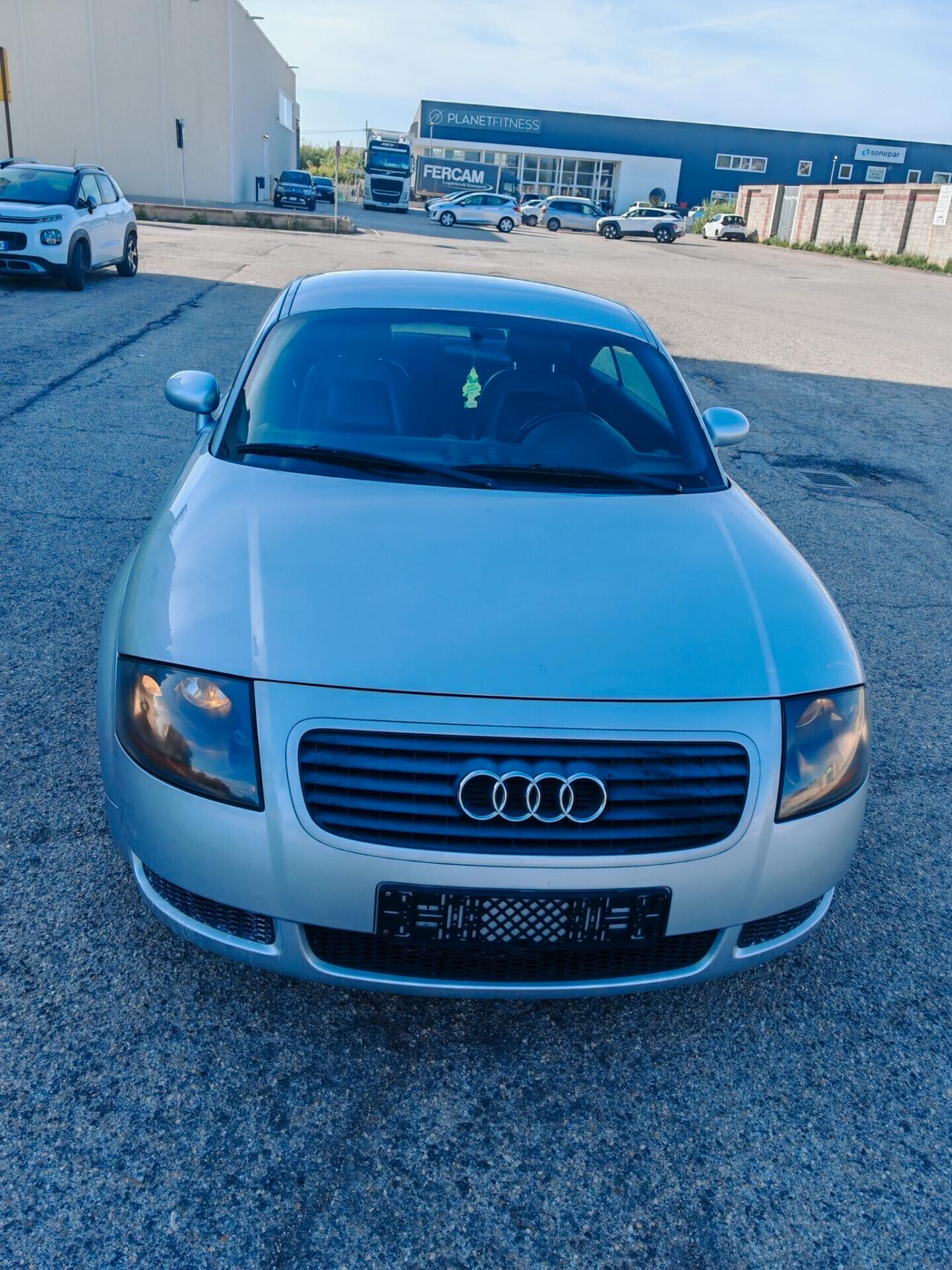 Audi TT 1.8 20V 180CV IMMATRICOLAZIONE COMPRESA PREZZO NON TRATTABILE .