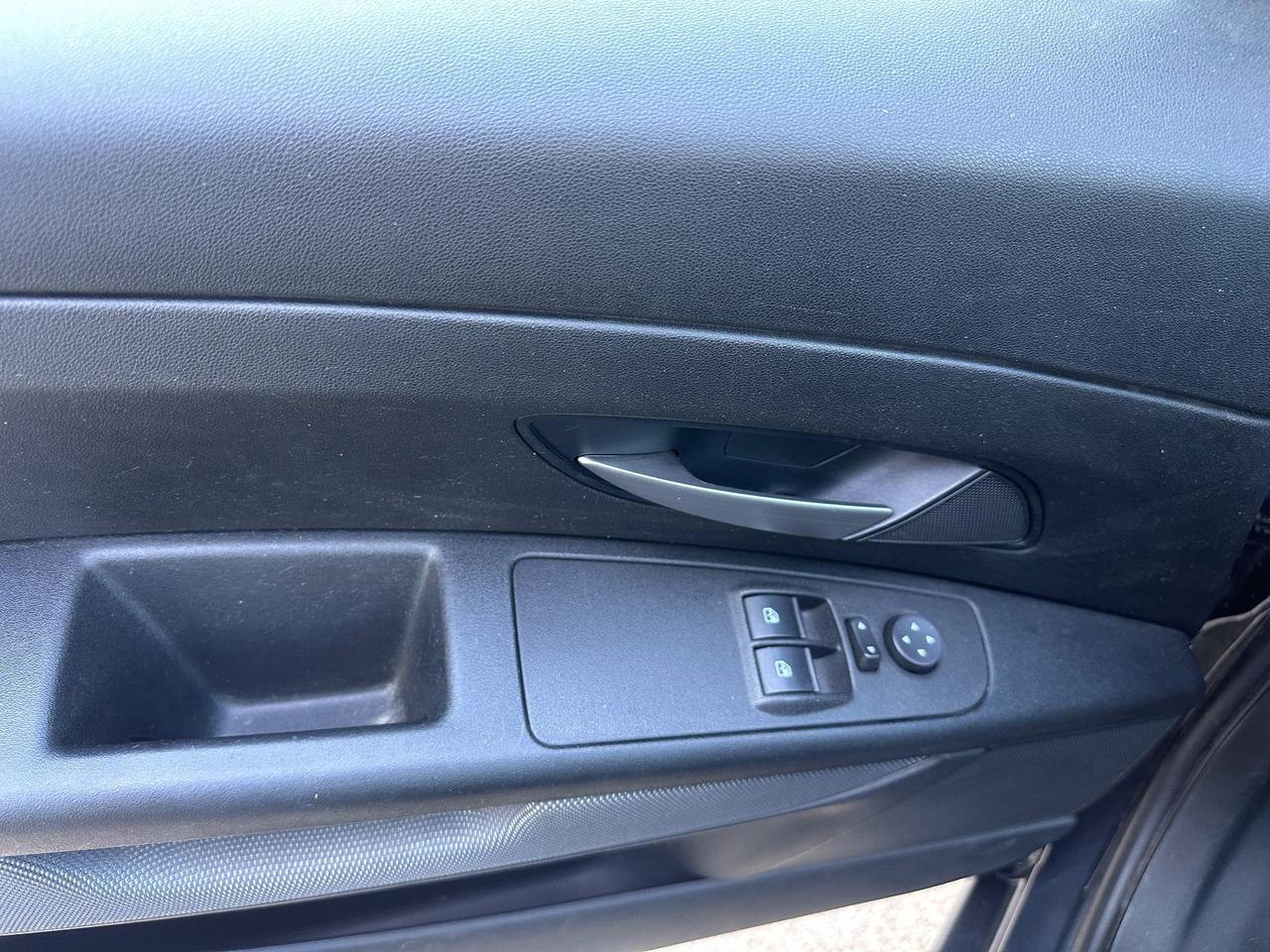 Fiat Grande Punto 1.4 solo 95mila km unipro