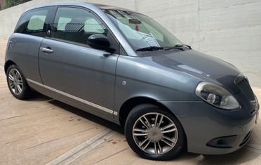 Lancia Ypsilon GPL Casa madre