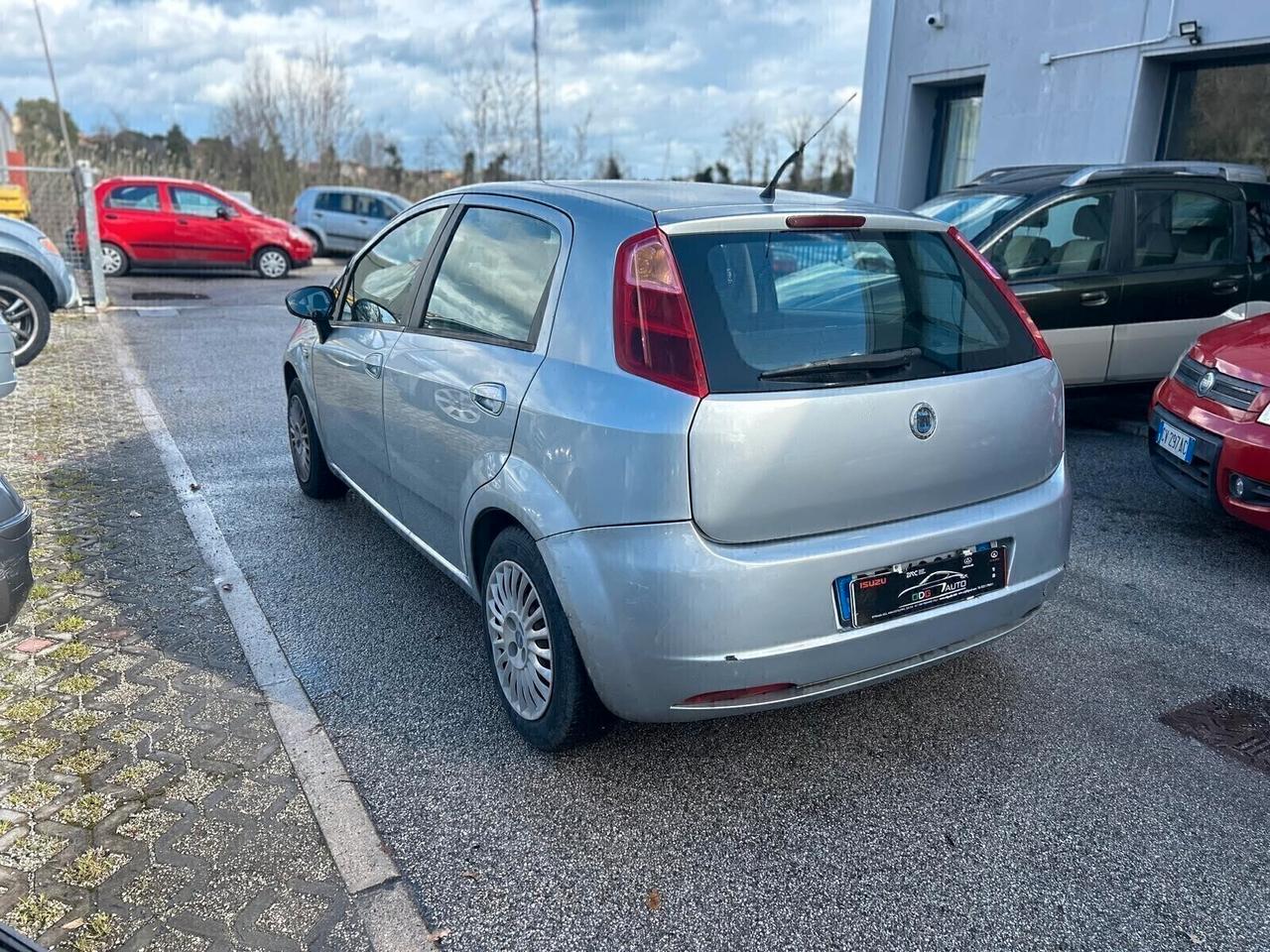 FIAT GRANDE PUNTO impianto GPL 1200 CV 65 km 181.525 certificati X NEOPATENTATI