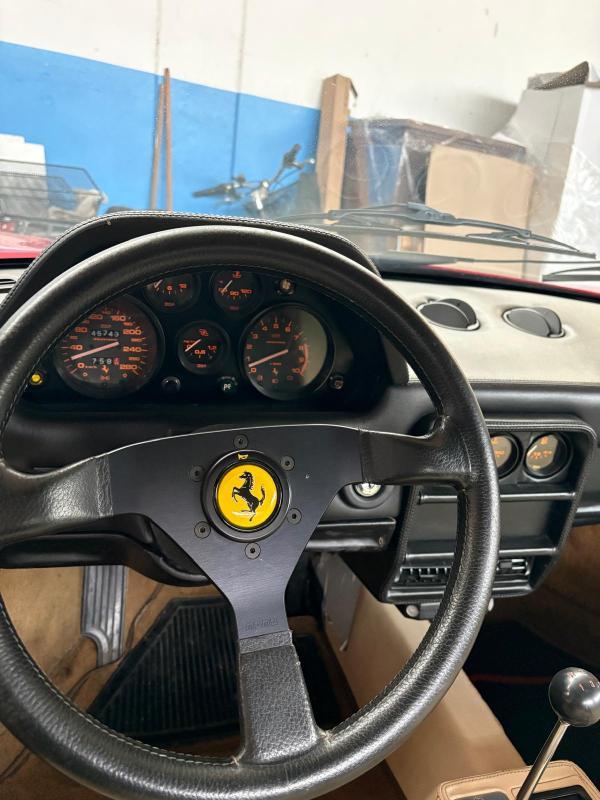 Ferrari 208 GTS 208 2.0 turbo GTS 254cv