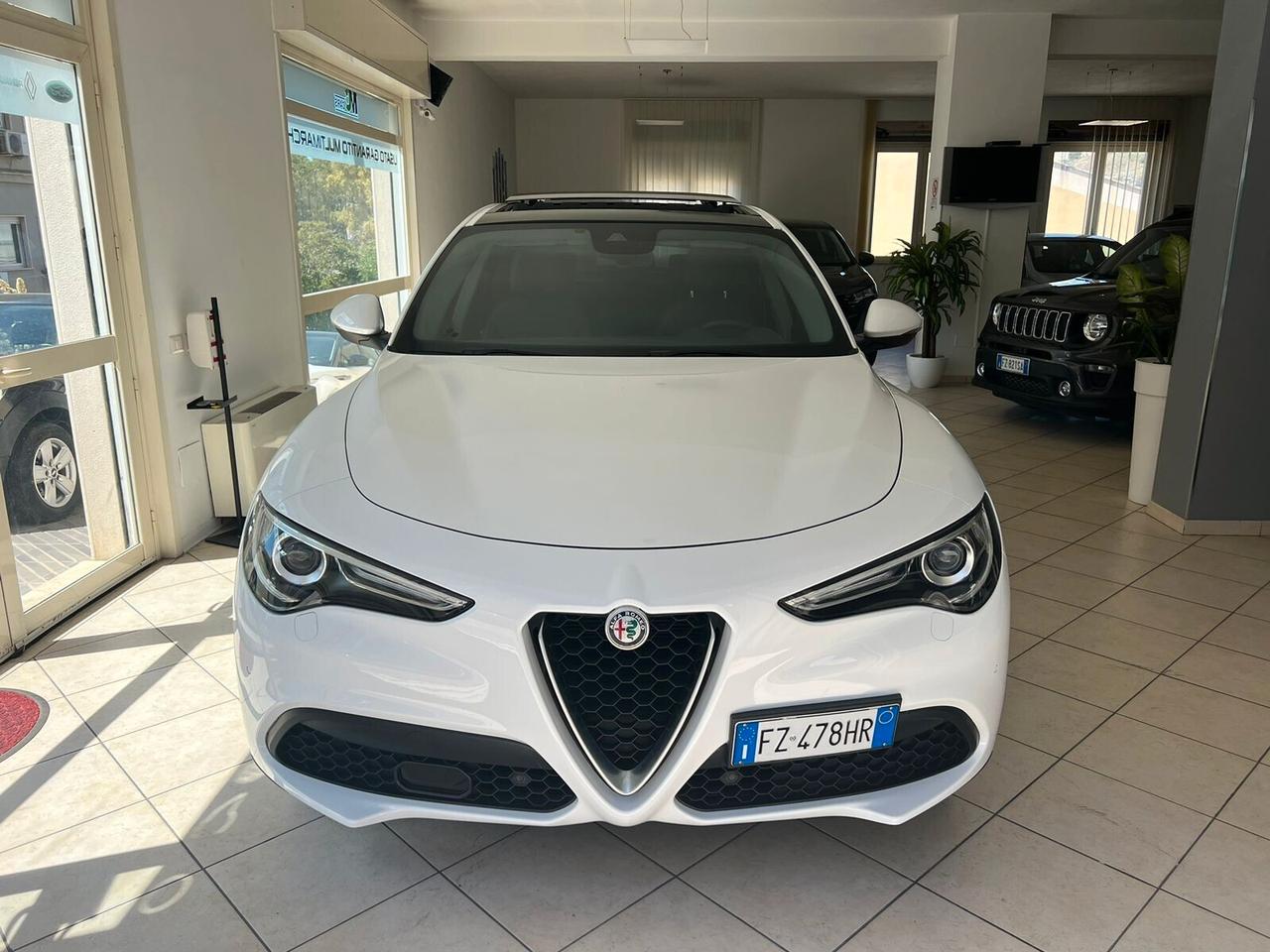 Alfa Romeo Stelvio 2.2 Turbodiesel 190 CV AT8 Q4 Sport-Tech