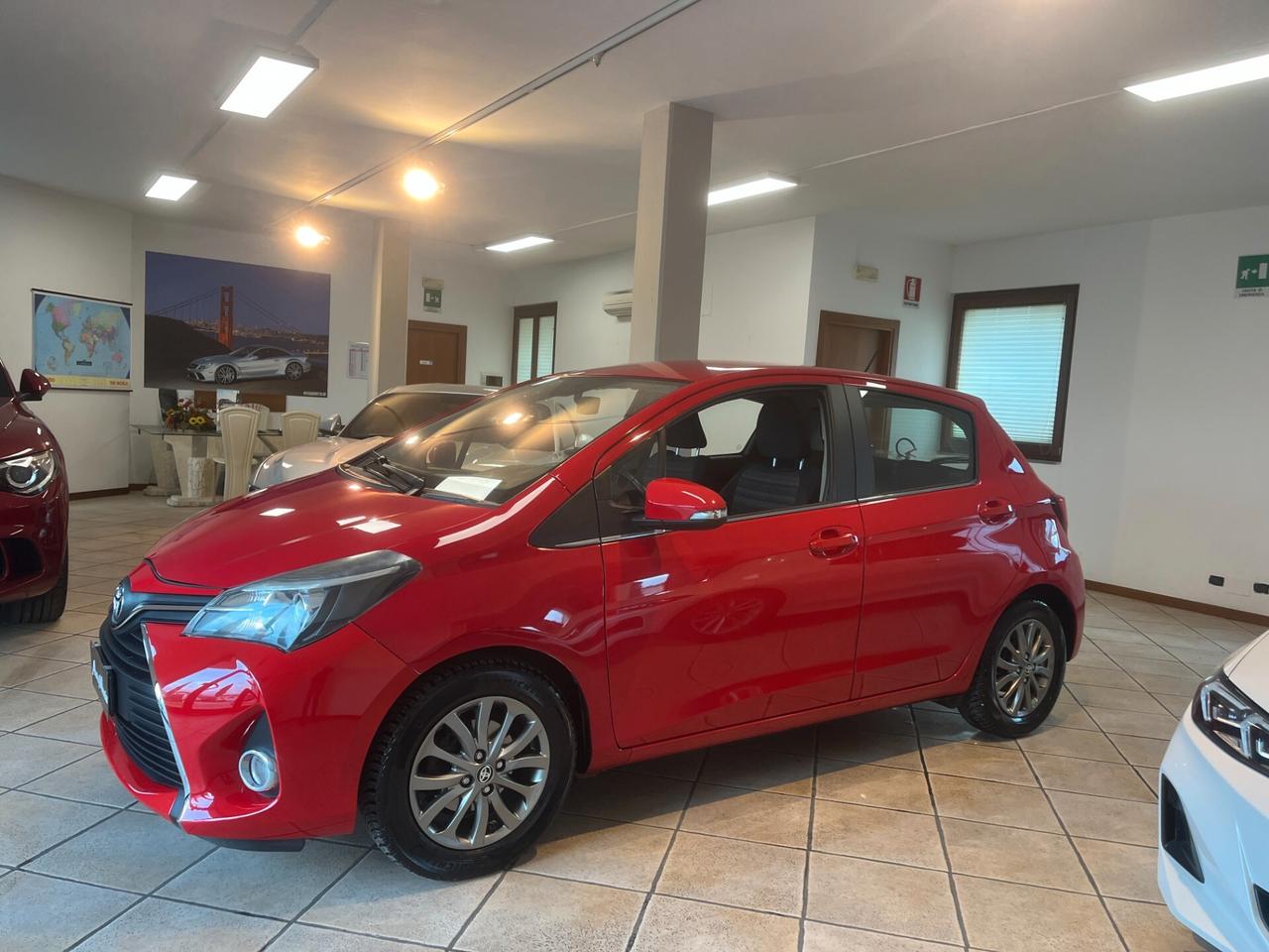 Toyota Yaris 1.0 5 porte Lounge
