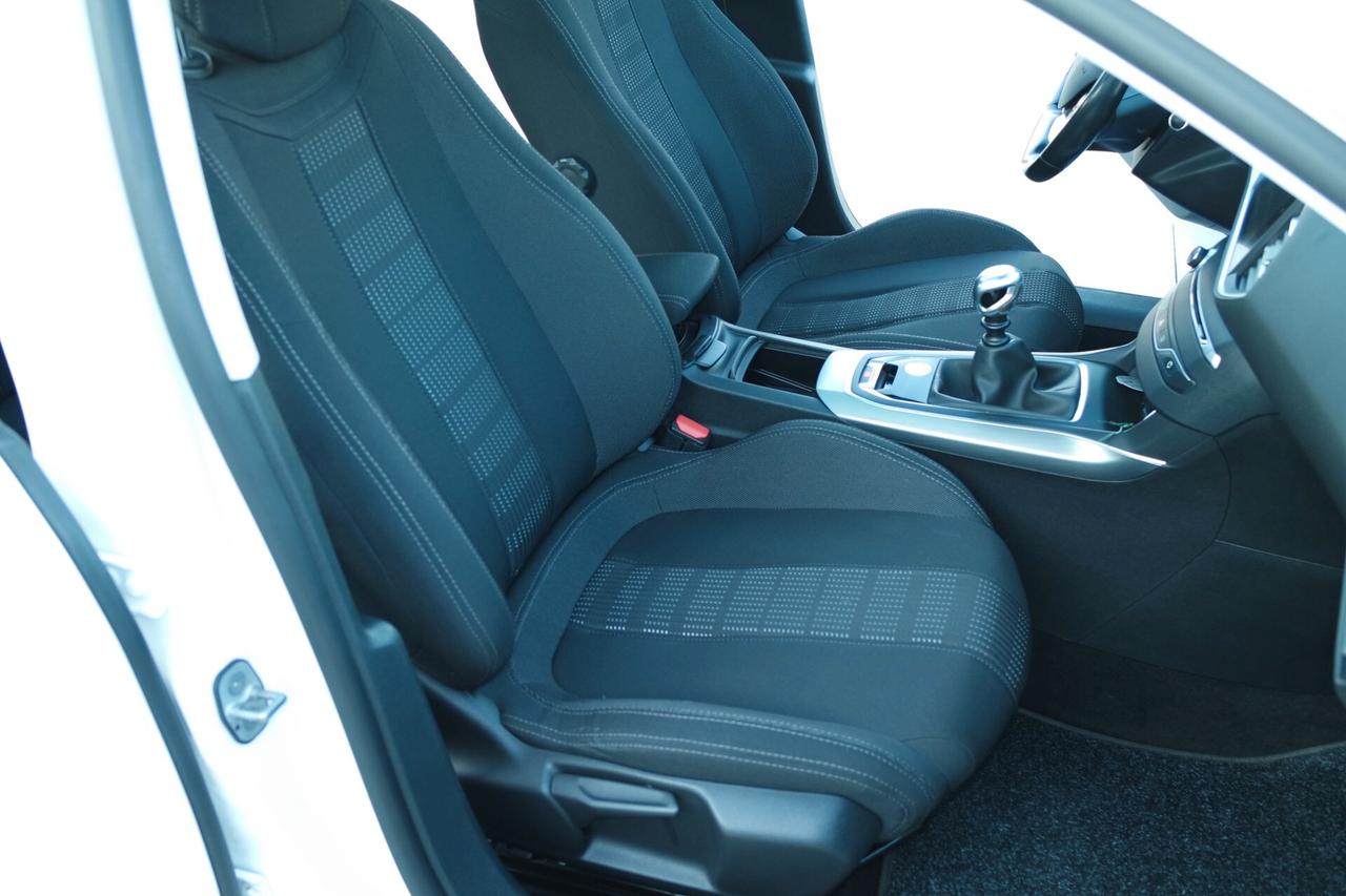 Peugeot 308 BlueHDi 120 S&S Allure