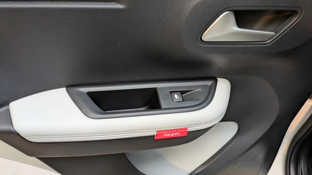 Citroen C3 Turbo 100 MAX km 0