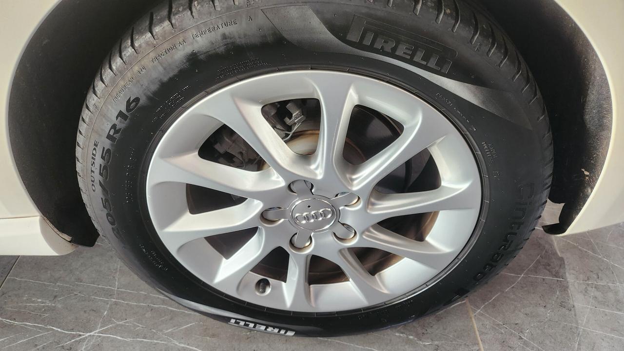 Audi A3 1.6 TDI sline Targa EZ090GL
