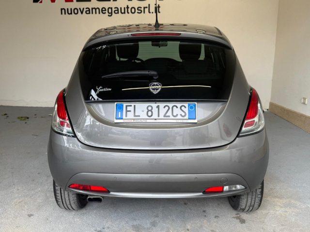 LANCIA Ypsilon 1.2 69 CV 5 porte GPL Ecochic Silver