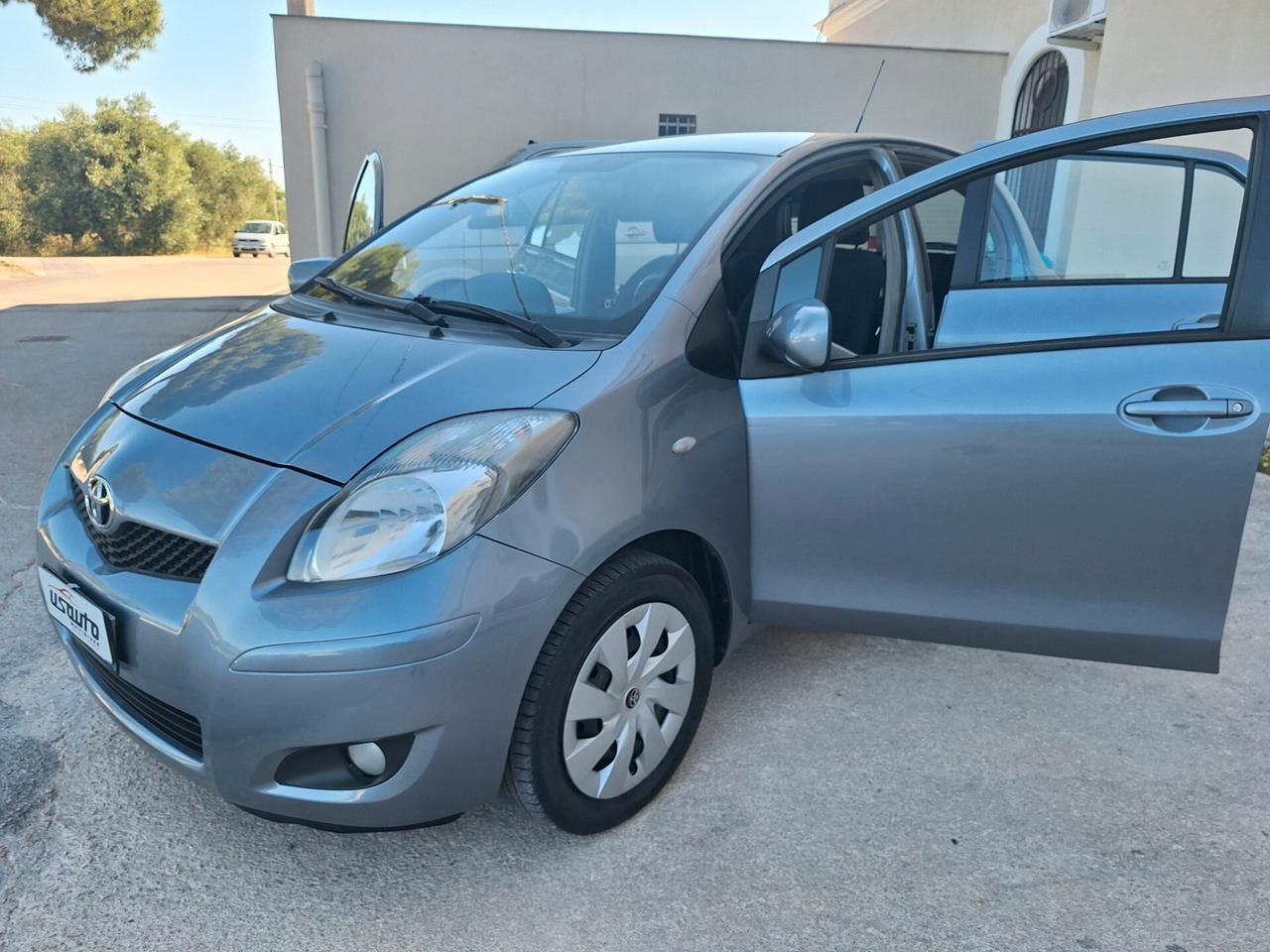 Toyota Yaris 1.0 BENZINA 5 PORTE 2010