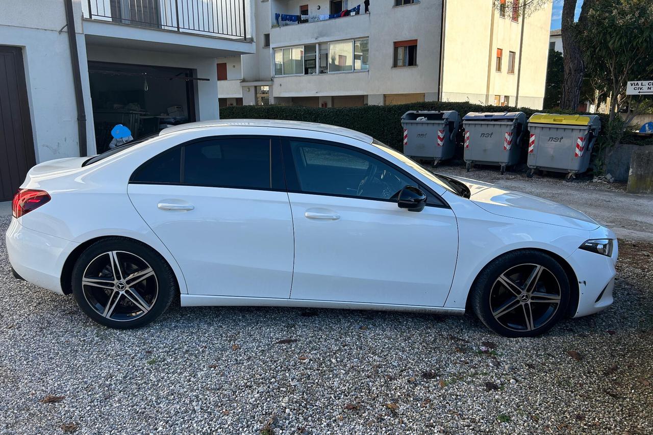 Mercedes-benz A 180 SEDAN d 2.0 115 Automatic Sport