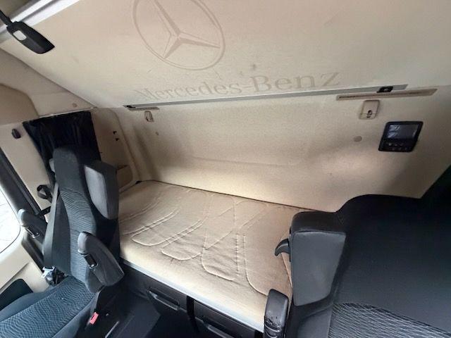 MERCEDES-BENZ ACTRO 1848