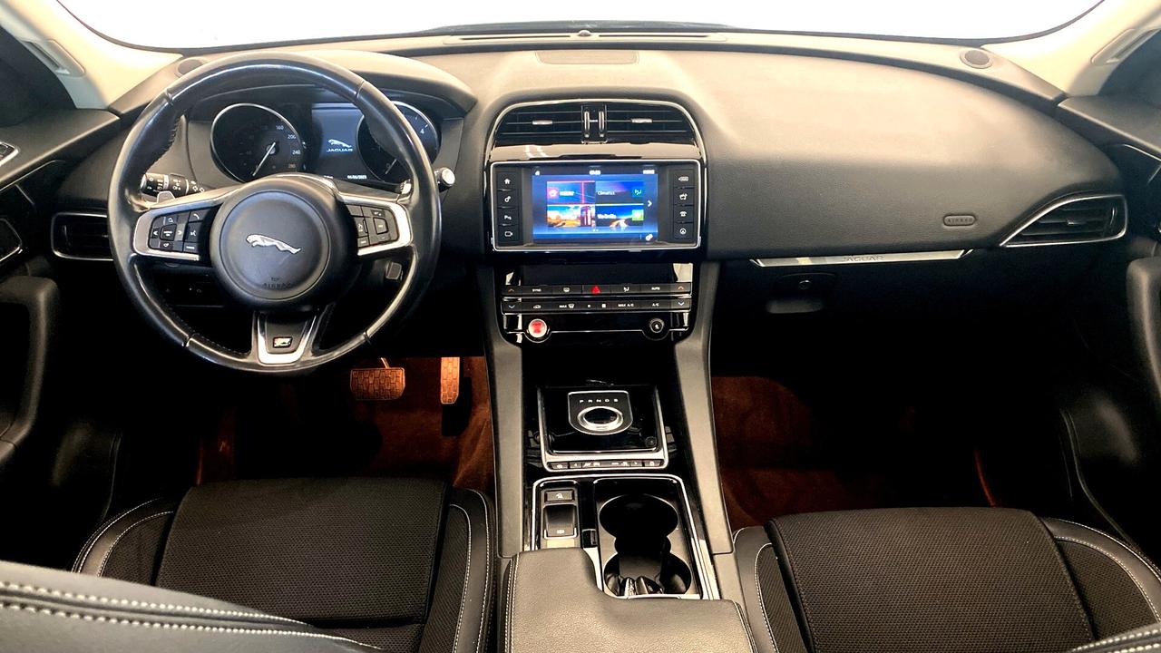 Jaguar F-Pace 2.0 D 180 CV AUTOM R-SPORT AWD*PREZZO REALE* KM CERTIFICATI AZIENDALE UNIPRO