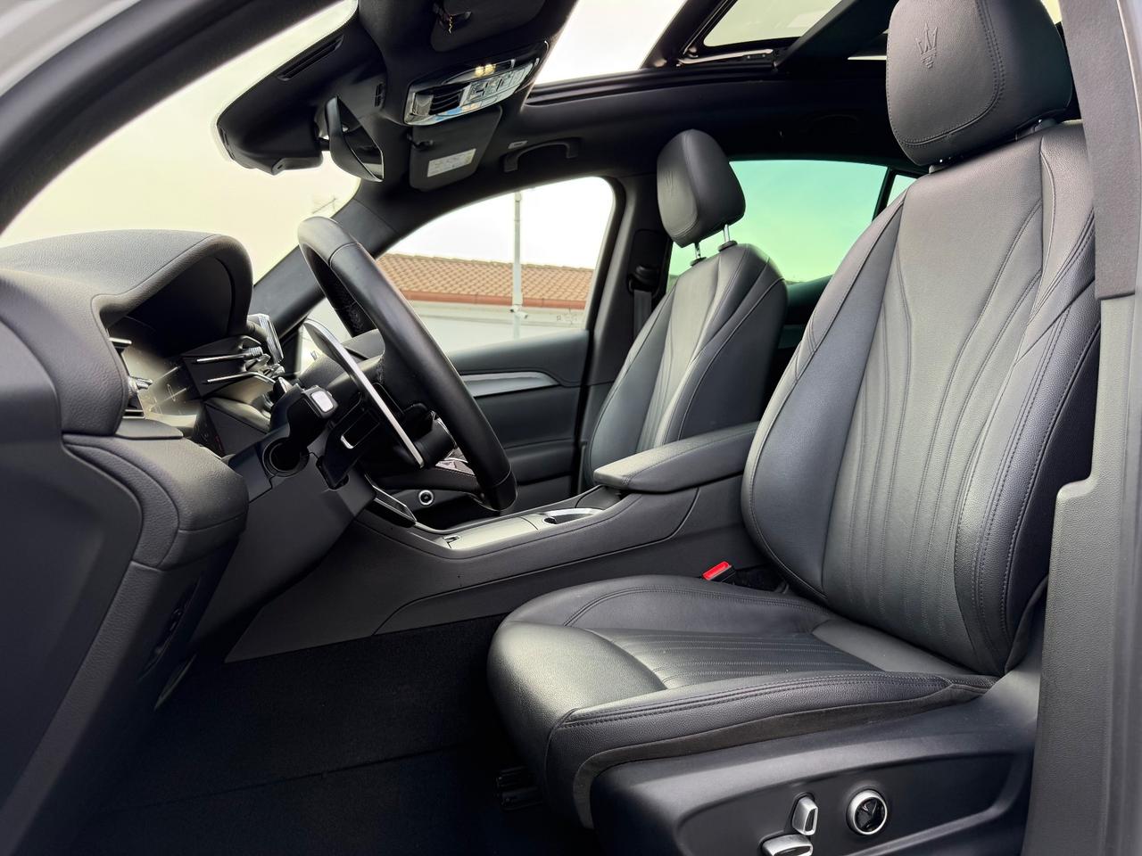 Maserati Grecale MHEV 300 CV AWD GT tetto apribile