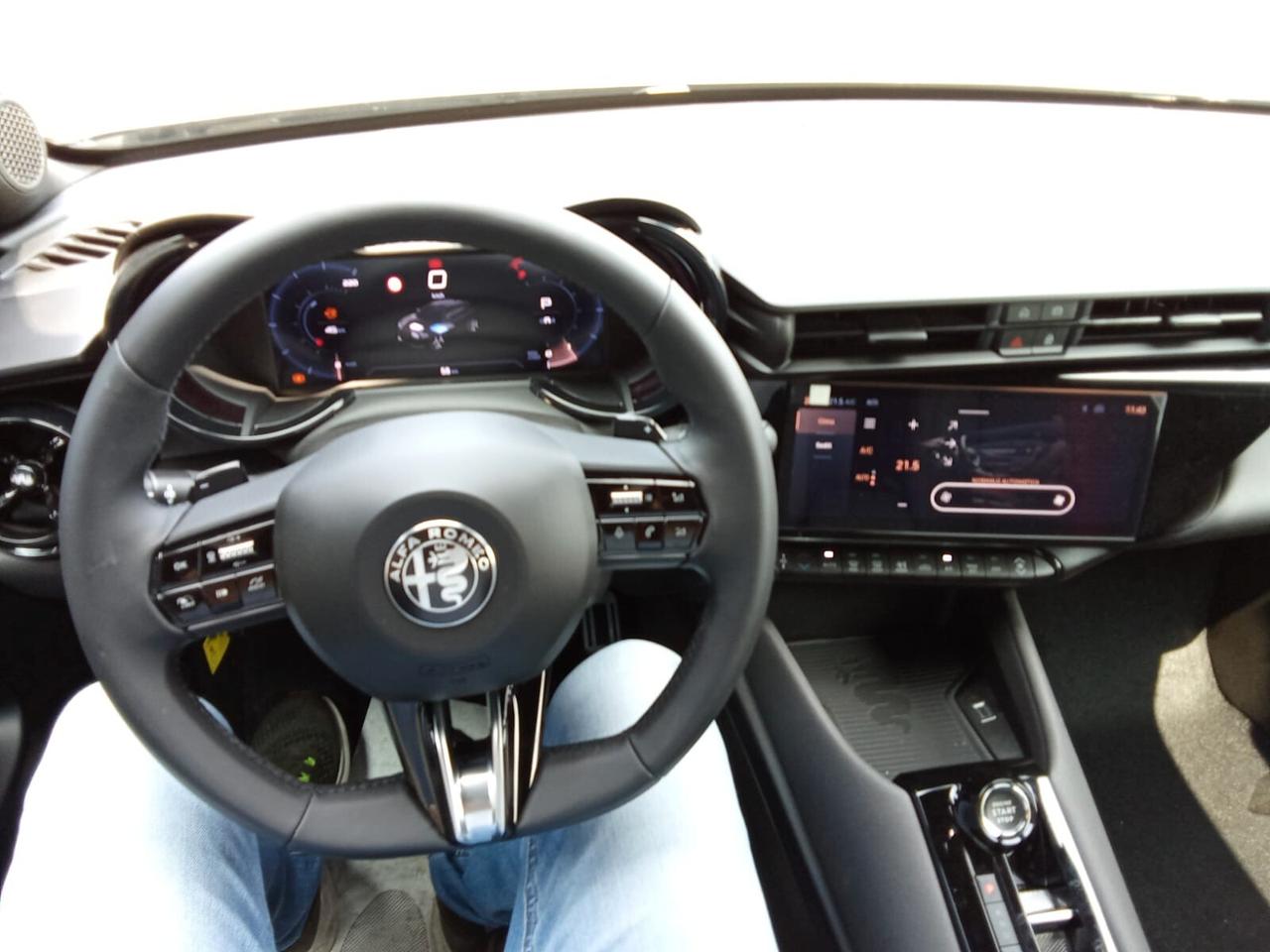 Alfa Romeo Junior 1.2 136 CV Hybrid eDCT6 Speciale