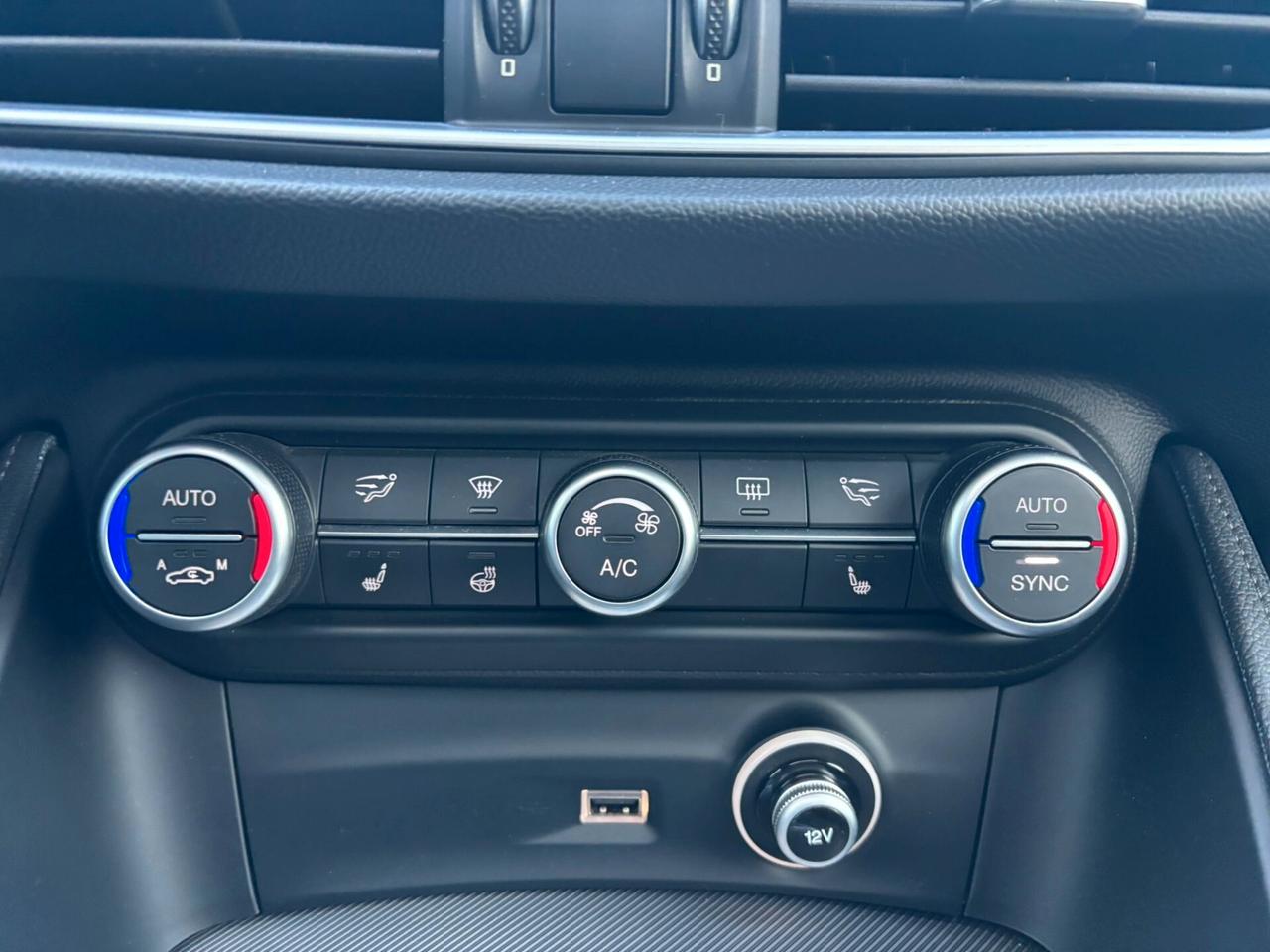 Alfa Romeo Stelvio 2.2 Turbodiesel 210 CV AT8 Q4 Super