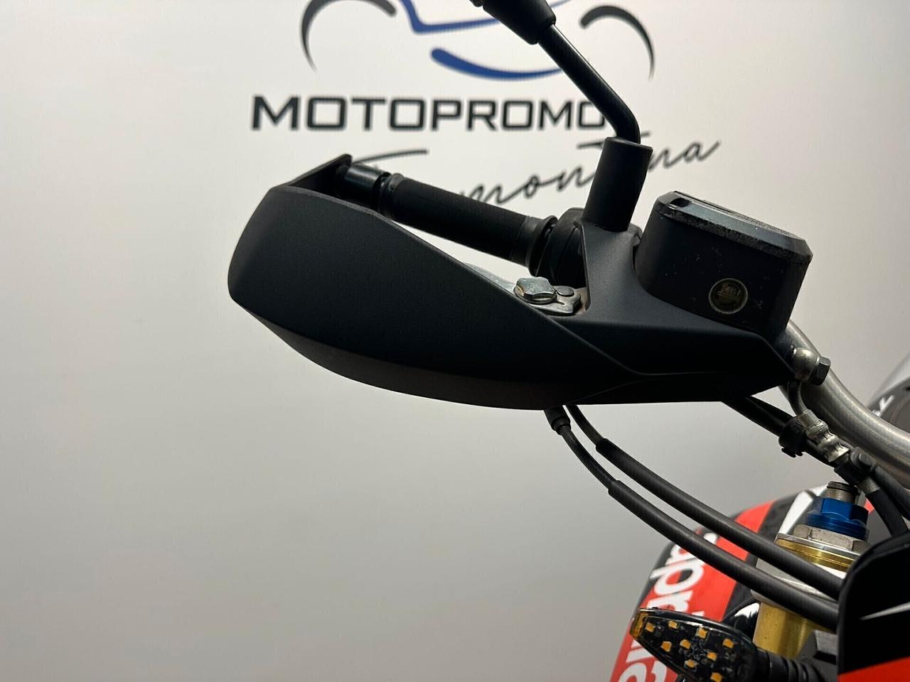 APRILIA DORSODURO 750 FACTORY 2011 DA 99€ AL MESE