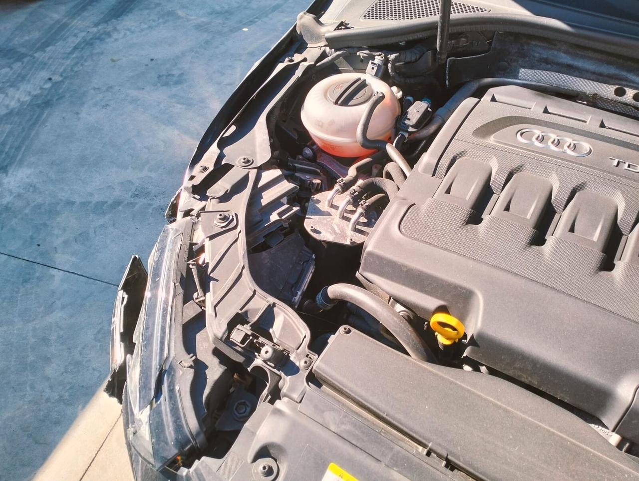 Audi A3 L Sedan 2.0 TDI 184 CV quattro S-Tronic - SINISTRATA