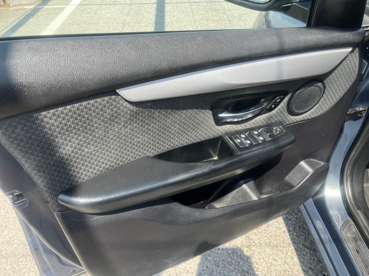 Bmw 2er Active Tourer 218d Luxury