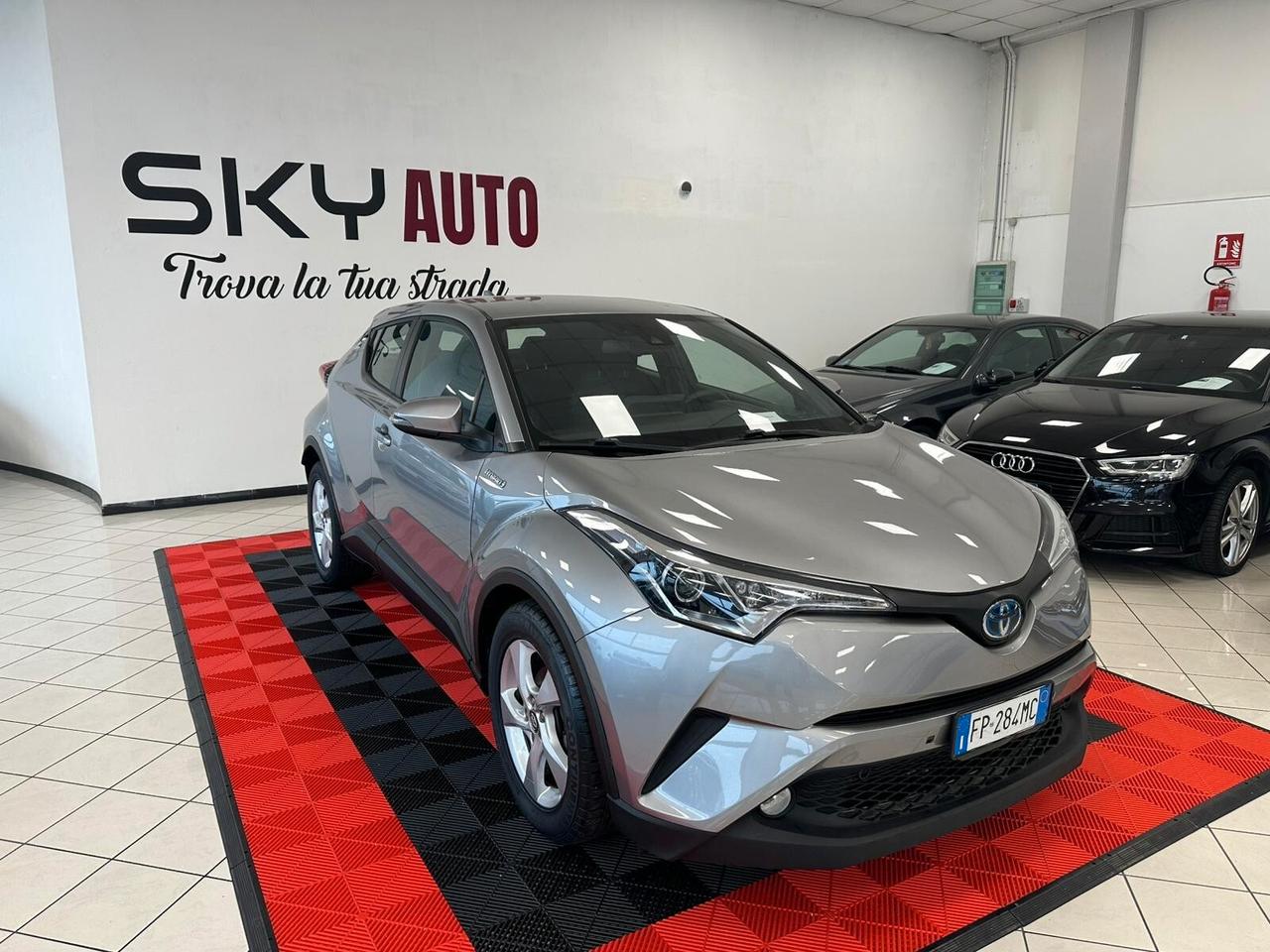 Toyota C-HR 1.8 Hybrid E-CVT Business