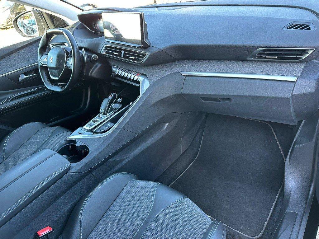 PEUGEOT 3008 BlueHDi 130 S&S EAT8 GT