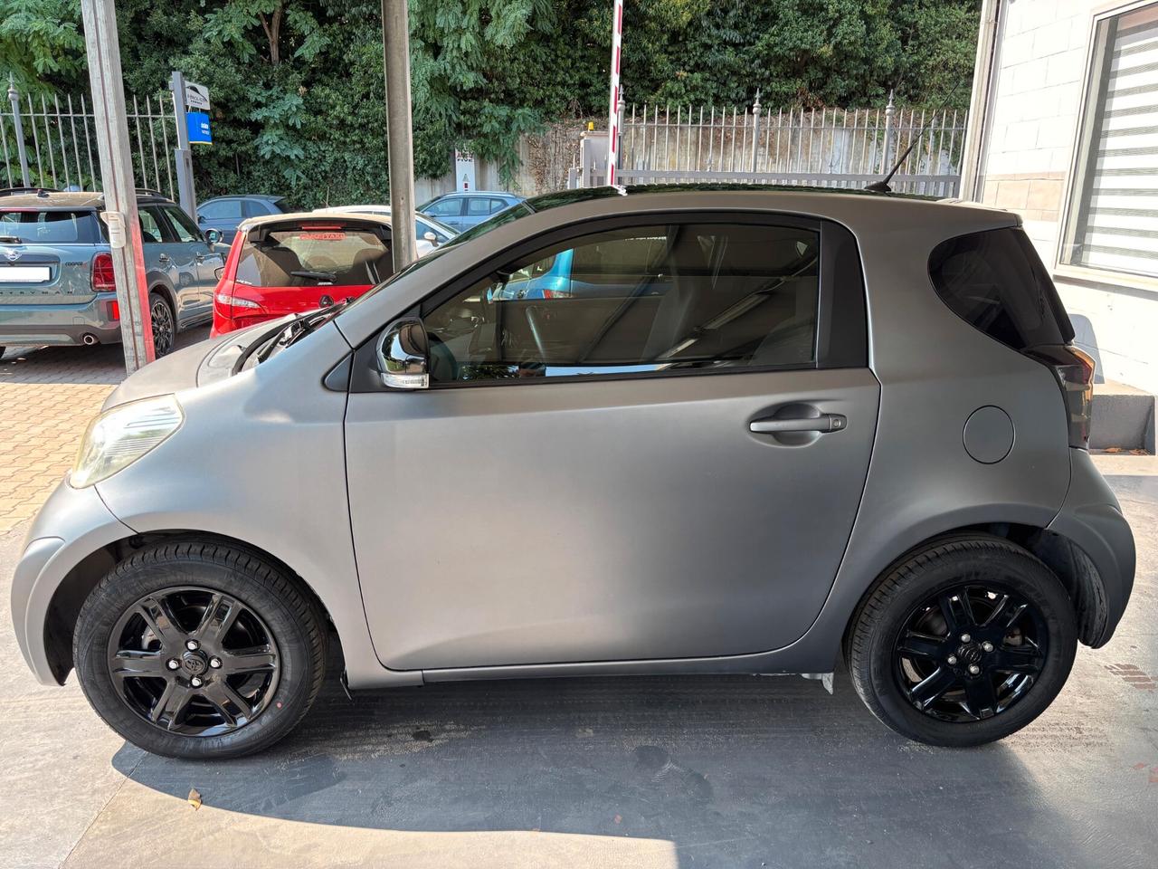 Toyota iQ 1.0 Multidrive