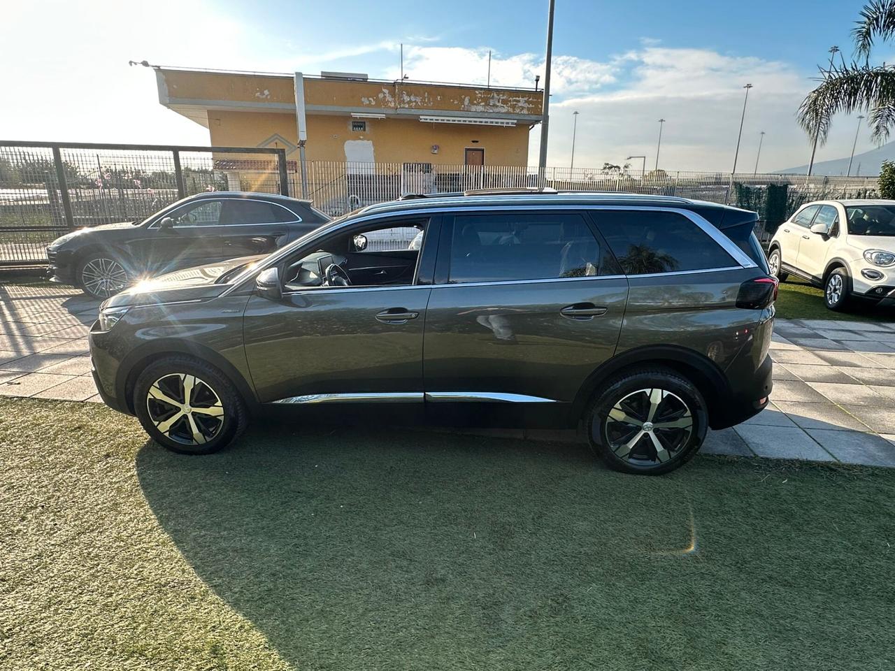 Peugeot 5008 1.5 HDI 130CV GT Line -7 POSTI -TETTO APRIBILE- AUTOMATICO- SUPER FULL