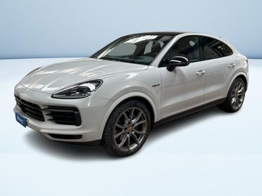 Porsche Cayenne Coupe 3.0 E-Hybrid Tiptronic