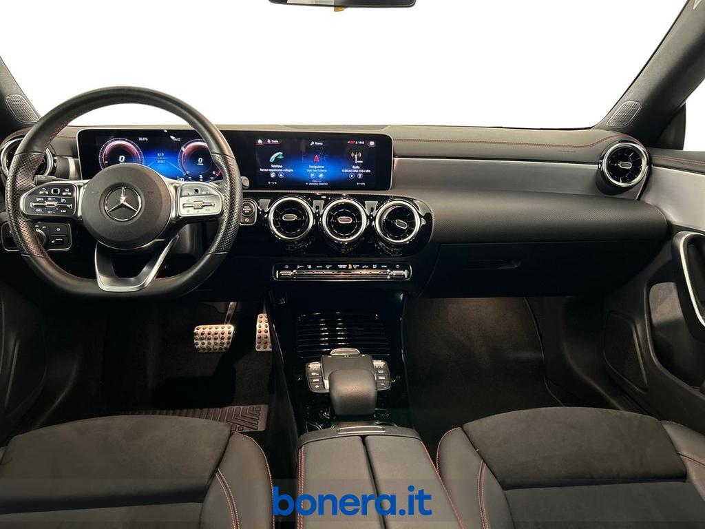 Mercedes CLA Shooting Brake 200 D Premium 4Matic 8G-DCT