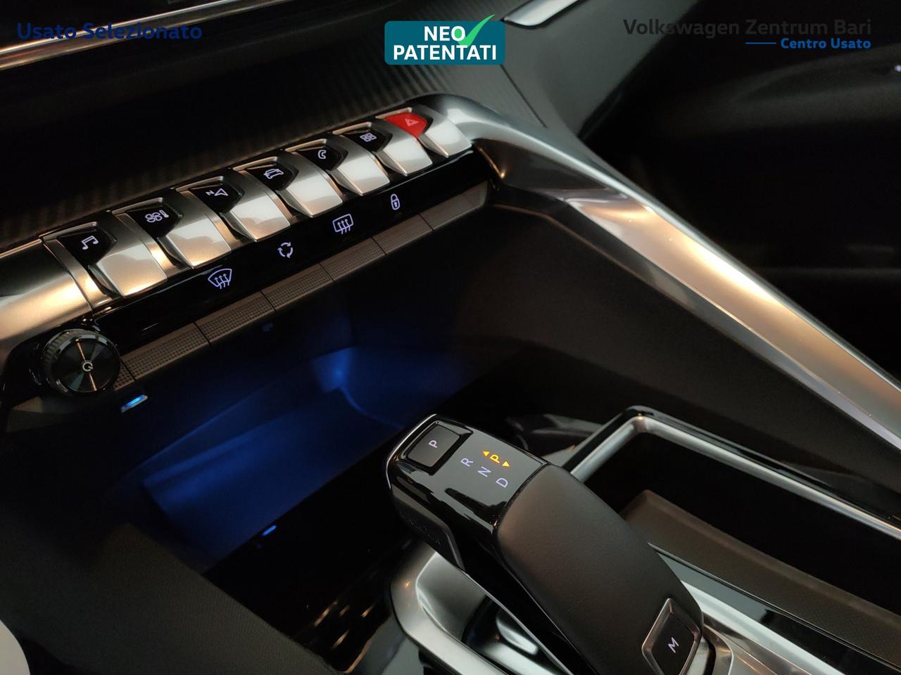 Peugeot 3008 1.5 bluehdi active s&s 130cv eat8