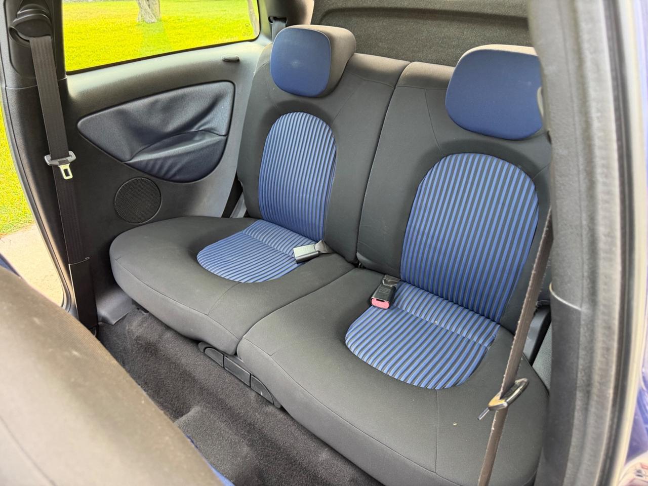 Lancia Ypsilon 1.4 16V Platino