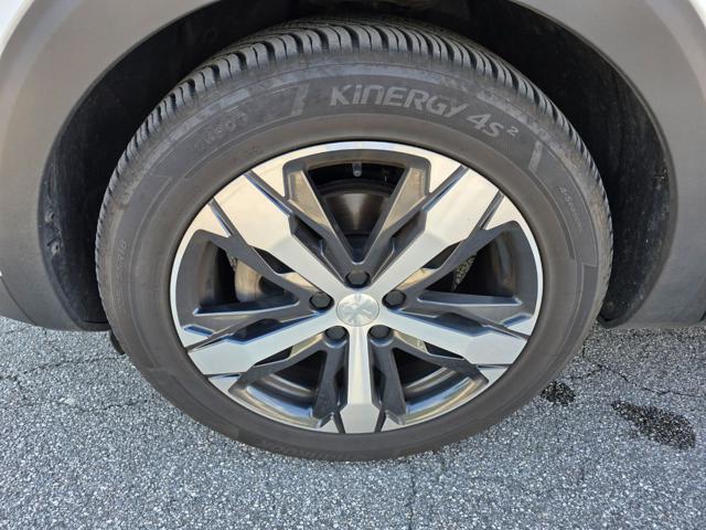 PEUGEOT 3008 PureTech Turbo 130 S&S Allure